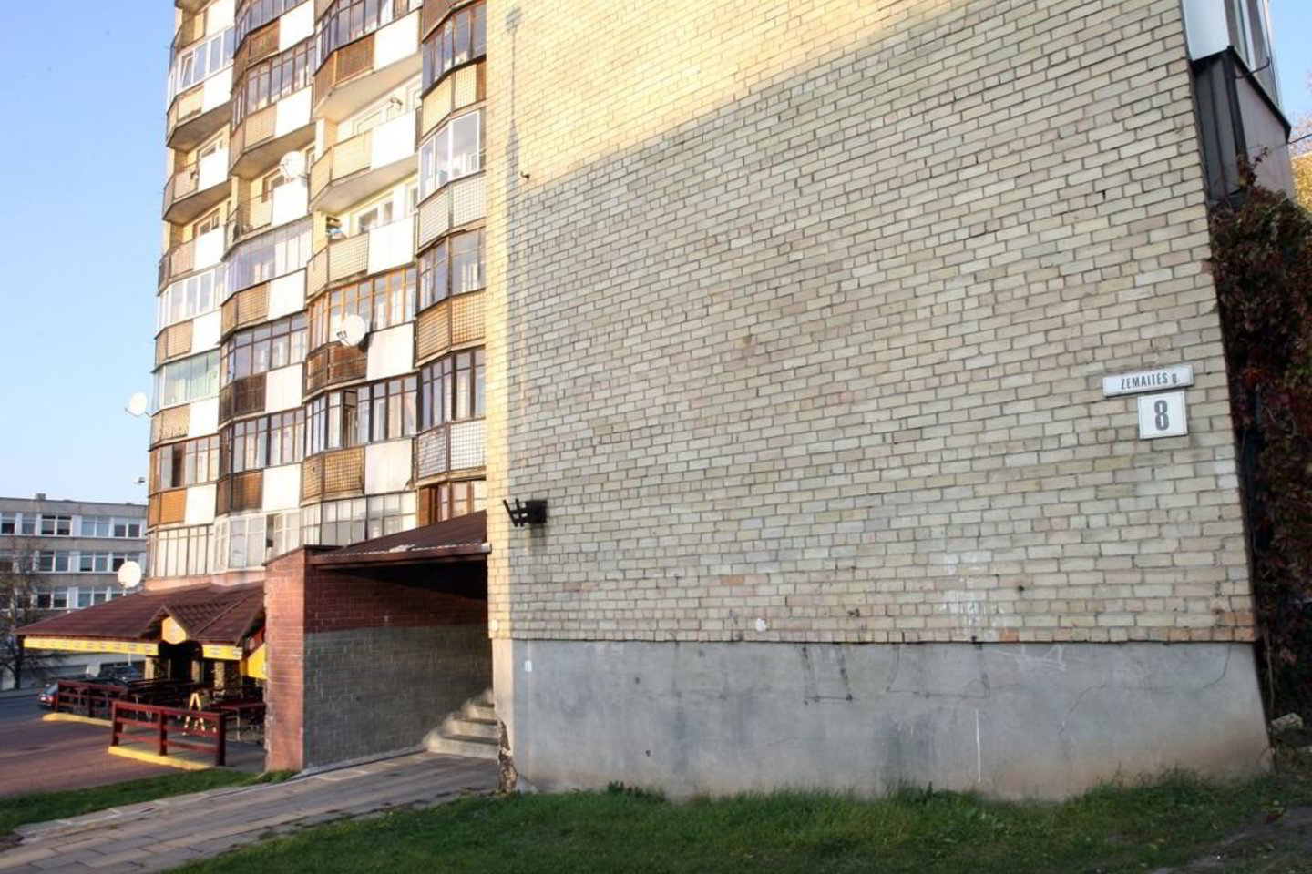 Apklausos duomenimis, dauguma gyvenančių daugiabučiuose taip pat nežino, kokia temperatūra palaikoma jų namuose – į šį klausimą atsakyti negalėjo kas antras butų gyventojas.