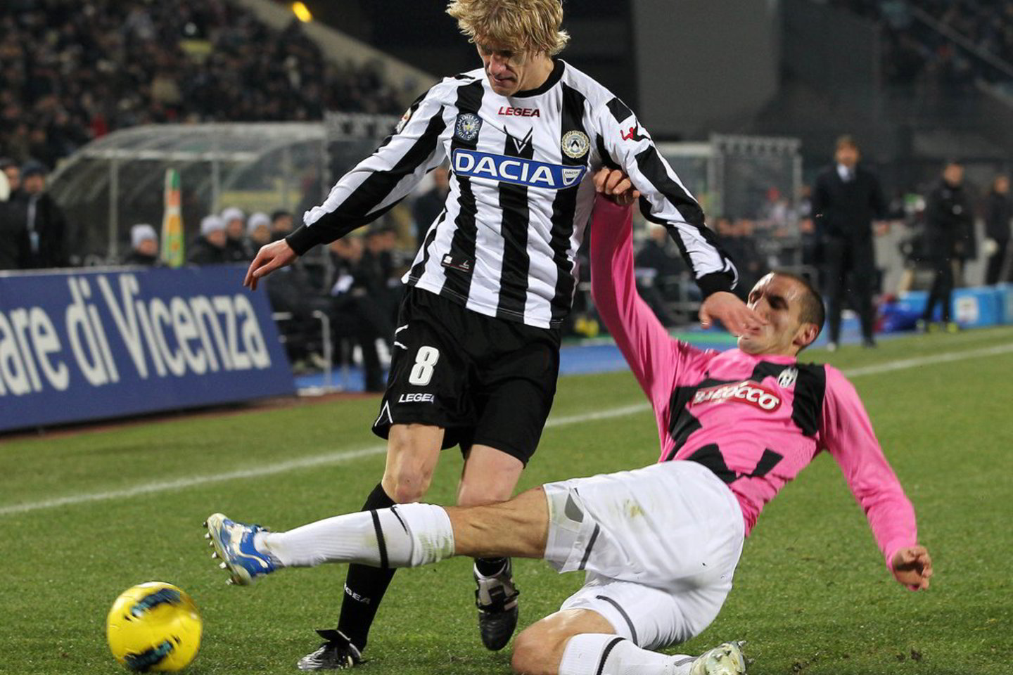 Antonio Conte auklėtiniai "Juventus" atstovai išvykoje nepelnė įvarčio, tačiau „Udinese“ komandai neleido įmušti į savo vartus - komandos išsikyrė taikiai 0:0.
