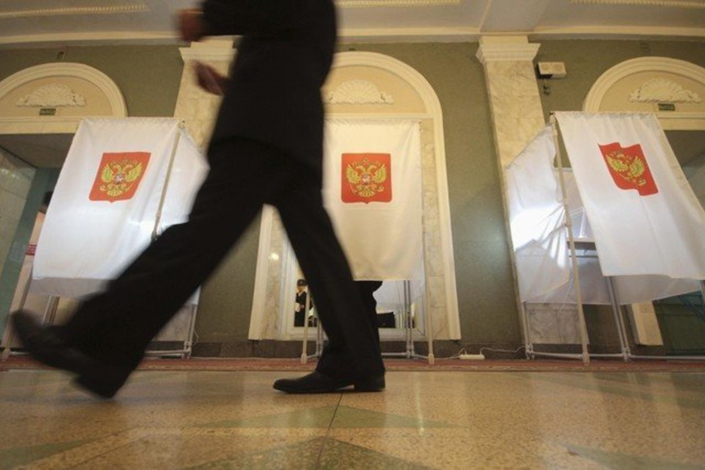 Tyrimas atskleidė, kad tik 6 proc. apklaustųjų įsitikinę, kad Valstybės Dūmos rinkimai vyko be apgaulės.