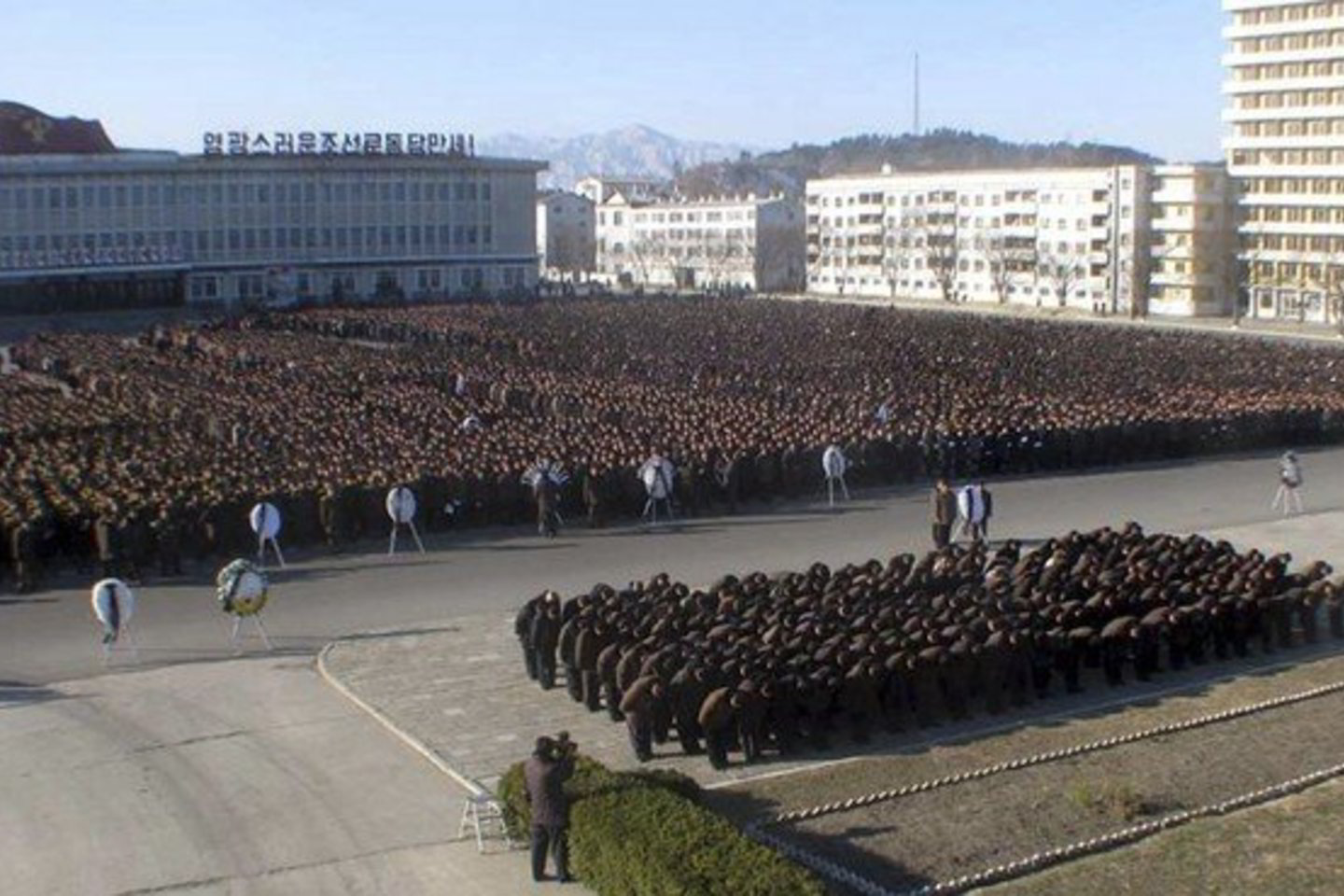 Šiaurės Korėja vis dar gedi Kim Jong-ilo.