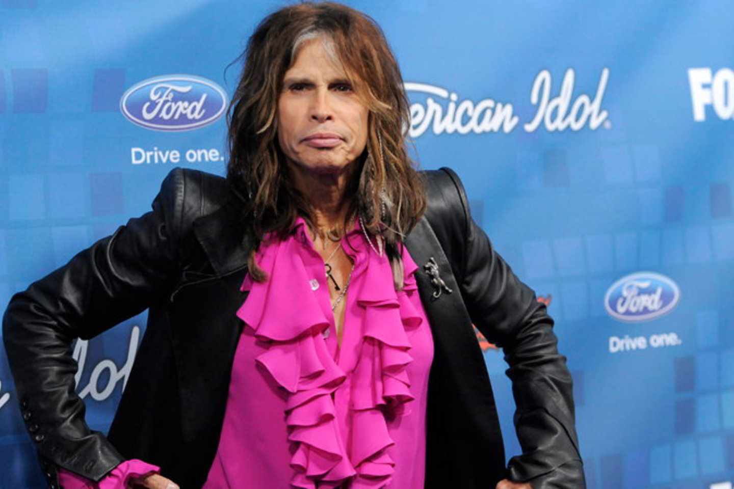 Per Kalėdų atostogas Havajuose su 63 metų „Aerosmith“ lyderiu 38 metų Erin buvo pastebėta su deimantu ant bevardžio piršto.