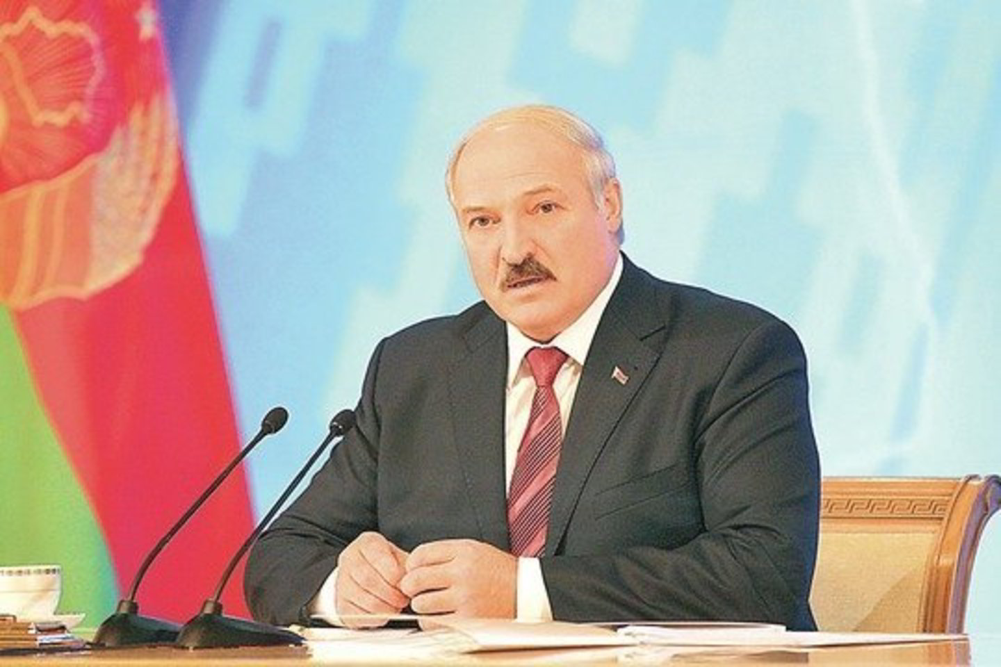 A.Lukašenka teigia, jog taupo ne tik paprasti baltarusiai, bet ir jis pats.