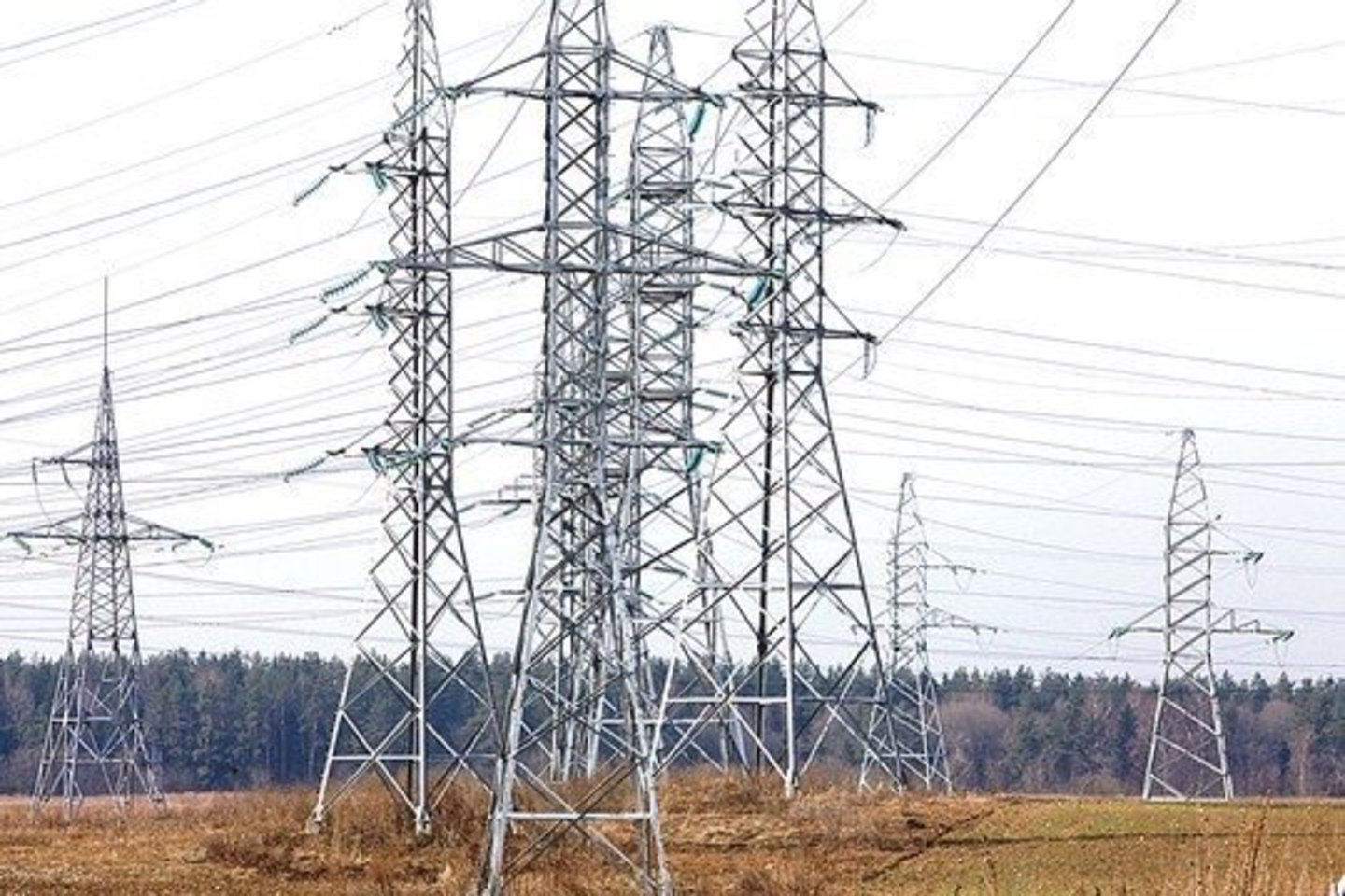 Jau nuo kitų metų sausio 1-osios už elektrą mūsų šalies gyventojams teks mokėti gerokai daugiau nei iki šiol.
