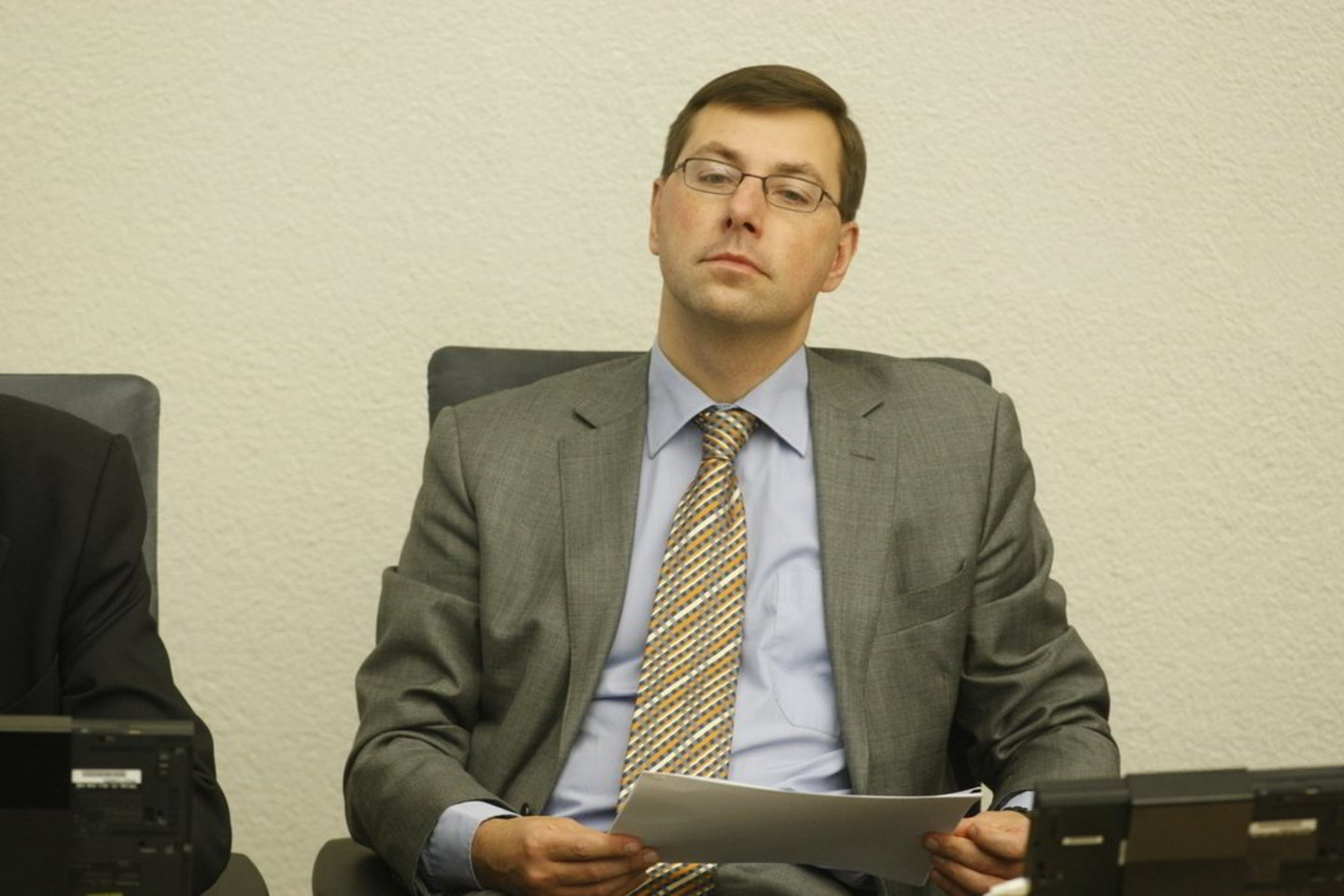 G.Steponavičiaus aiškinimu, padėties sprendimas priklauso nuo universiteto ir V.Žulkaus geranoriškumo.