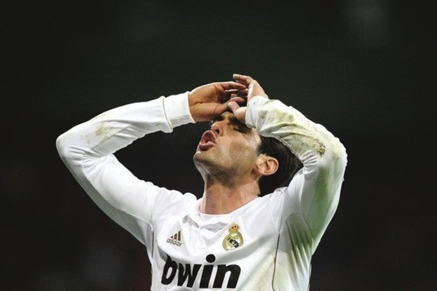 Kataro šeichų valdomo Paryžiaus klubo vadovai nori Madrido „Real“ žaidėjo brazilo Kaka.