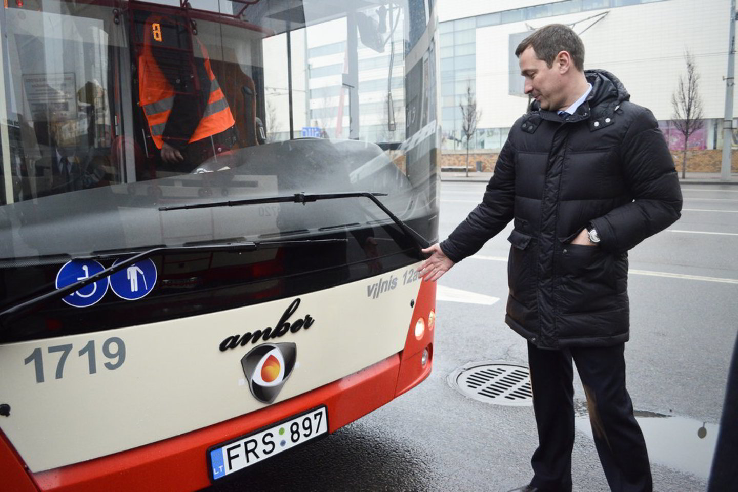 A.Zuoko įsitikinimu, visa sprendimų galia dėl šilumos ūkio - nustatyti šilumos ūkio tarifus, gamybos kvotas ar skirstyti paramą perėjimui prie biokuro - faktiškai yra nacionalinio lygio.