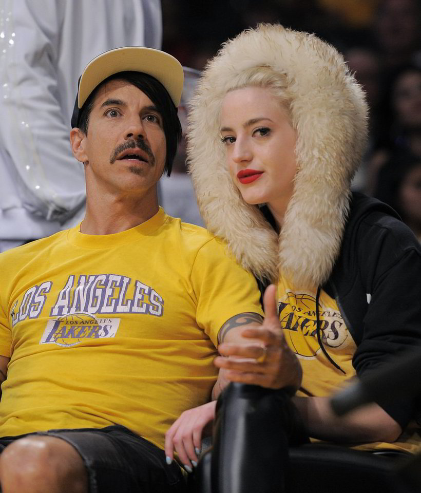Prieš kelias dienas su žavia drauge NBA varžybas stebėjusiam A.Kiedžiui atlikta pėdos operacija.