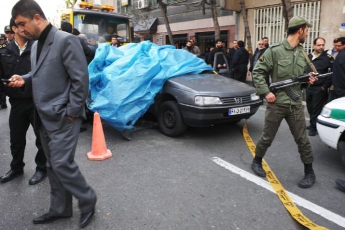 Bombos sprogimas pražudė svarbų Irano mokslininką. Jo neišgelbėjo net asmens sargybinis.