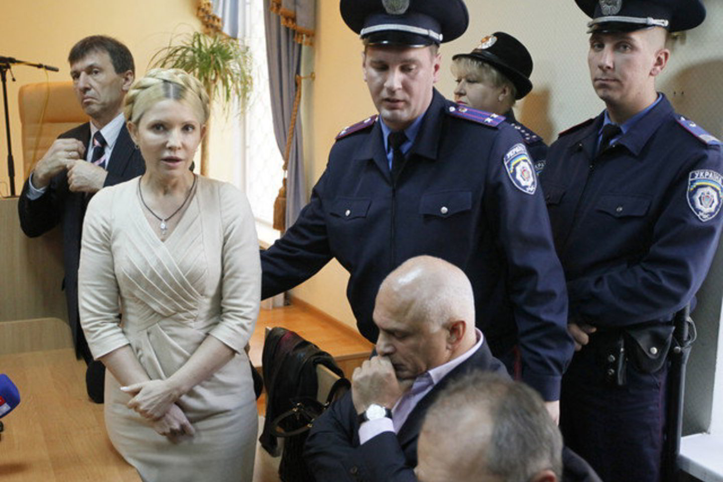 2011 metų rugpjūtį suimta J.Tymošenko spalį dėl piktnaudžiavimo valdžia buvo nuteista septynerius metus kalėti.