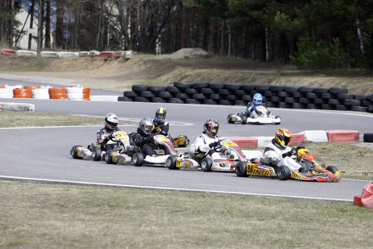 Saulėtekyje esančiame kartodrome nuolat važinėja ne tik sportiniai, bet ir komerciniai kartingai.