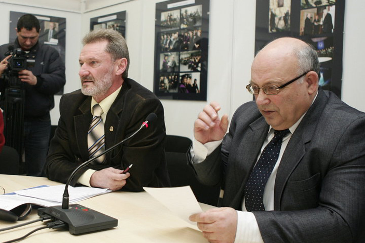 Šiaulių universiteto studijų prorektorius J. Pabrėža (kairėje) ir rektorius V. Lauruška akcentuoja tikslinio studijų finansavimo svarbą regioniniams universitetams.