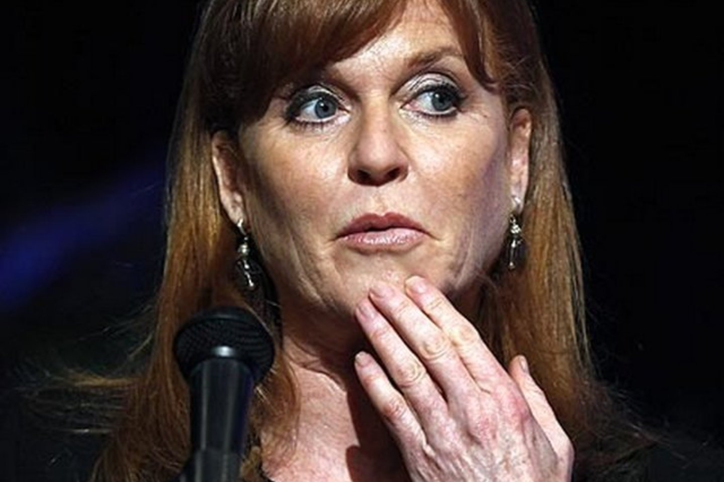 Jorko kunigaikštienė, kuri Britanijoje žinoma kaip Sarah Ferguson arba tiesiog Fergie, kaltinama pažeidusi penkių vaikų privatumą, kai 2008 metais slapta kamera nufilmavo vieną našlaičių prieglaudą netoli Ankaros.