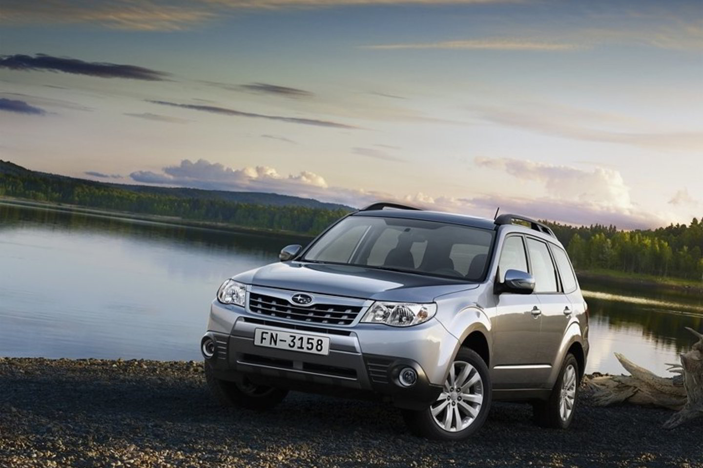 Didžiausias bekelės temoms skirtas Anglijos žurnalas „4x4“ neseniai atnaujintą „Subaru Forester“ išrinko „Metų 4x4 automobiliu“.