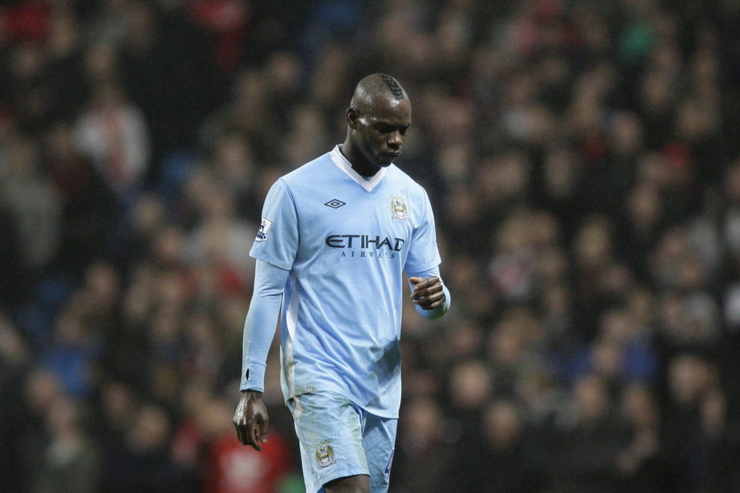 M.Balotelli pasižymi ne tik puikiu žaidimu, bet ir stebinančiais poelgiais už aikštės ribų.