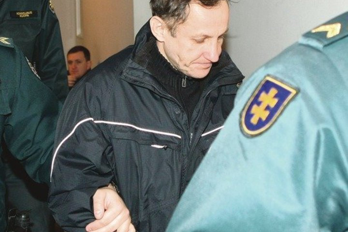 Į teismą Vilniuje atvestas V.Mitrochinas nuosprendžio neišgirdo – jis bus apklausiamas dar kartą.