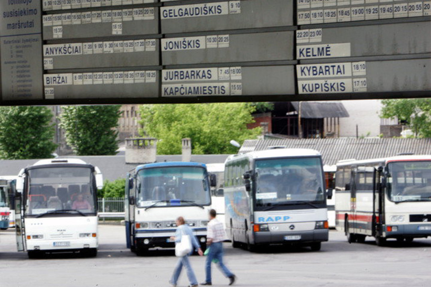 Susisiekimo ministerija tikina, kad dėl finansinio ir ekonominio sunkmečio valstybė negali prisiimti įsipareigojimų, kurių nesugebės įvykdyti.