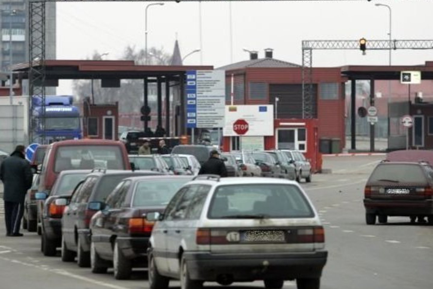 Panemunėje išsirikiavę „pasatininkai“ niršta. Jie aiškina, kad valdžia užsimojo iš jų atimti vienintelį pragyvenimo šaltinį.