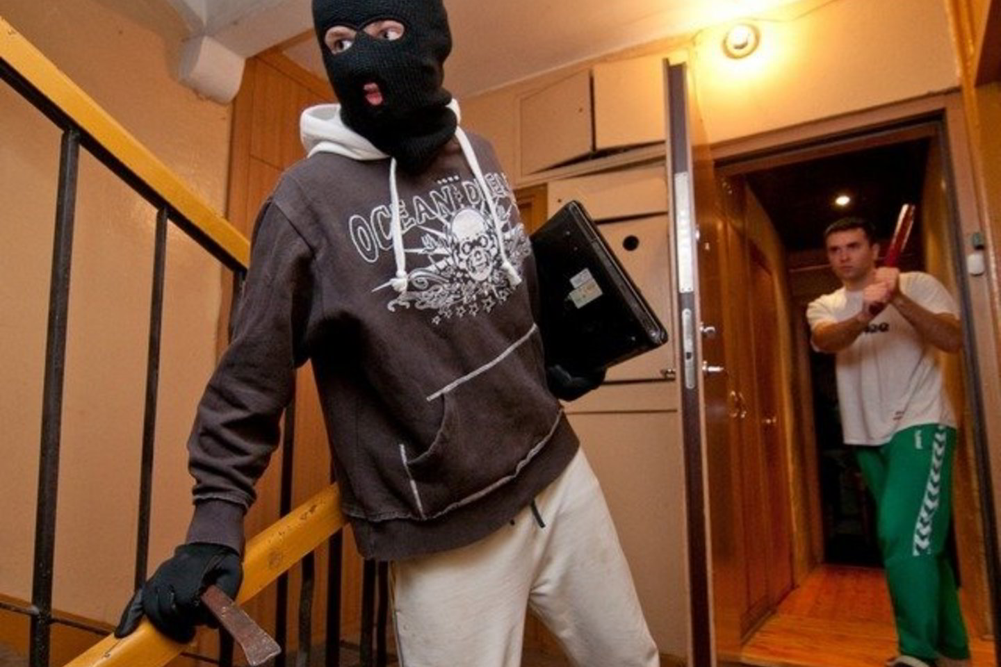Nors policijos pareigūnai tikina, kad kaimynai - geriausia apsauga, draudimo bendrovių atstovai tuo abejoja.