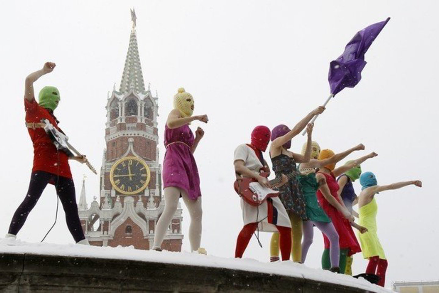 Raudonojoje aikštėje sulaikyta radikalių Maskvos feminisčių grupė „Pussy Riot“.