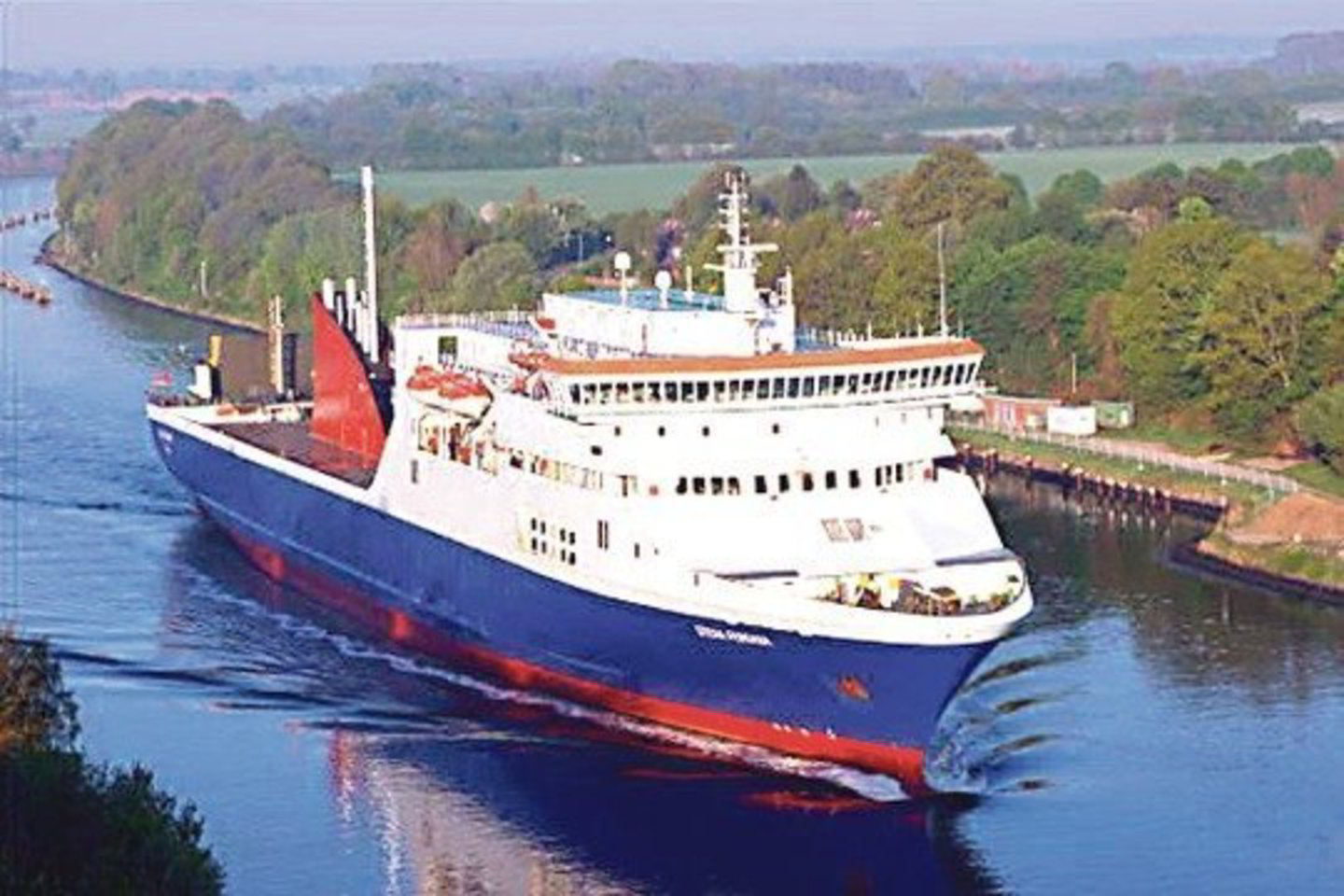 Karlskrunoje sulaikytas keltas „Stena Feronia” neišplaukė į Lenkiją.