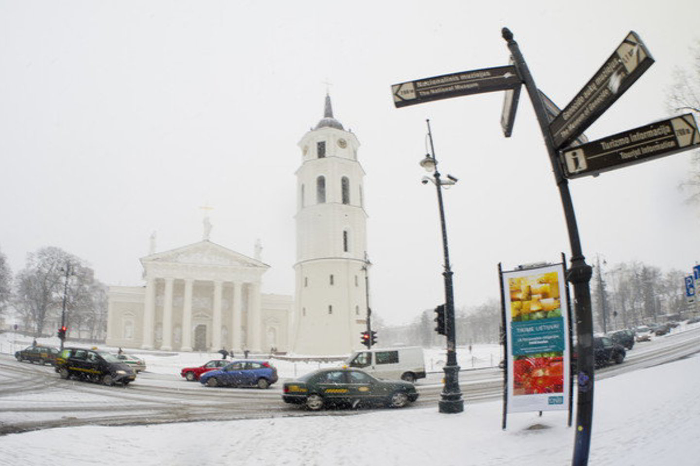 Vilniečių apklausa parodė, kad bene vienintelė funkcija, kurią gyventojams pastaraisiais metais teikė seniūnijų darbuotojai, buvo gyvenamosios vietos deklaravimas.