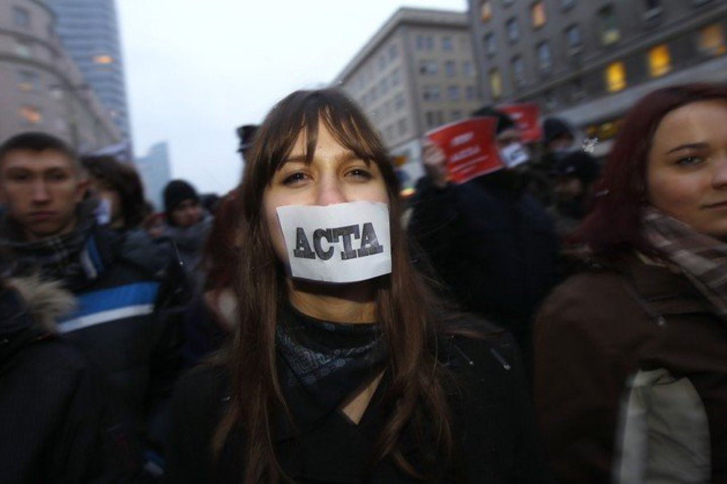 Įvairiuose Lenkijos miestuose trečiadienį vyko demonstracijos.