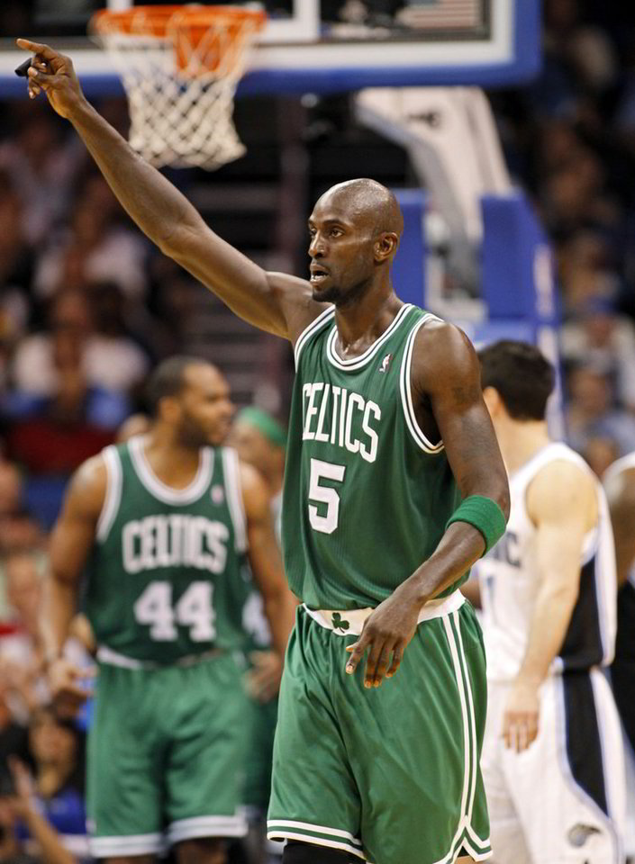 "Celtics" ekipa (žalia apranga) "Magic" krepšininkus įveikė antra kartą šią savaitę.