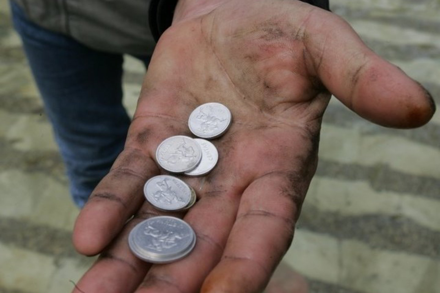 Neįgalus vyriškis apgailestauja, kad higienos priemonėms, drabužiams ir kitoms reikmėms grynais pinigais jam lieka tik 80 litų.