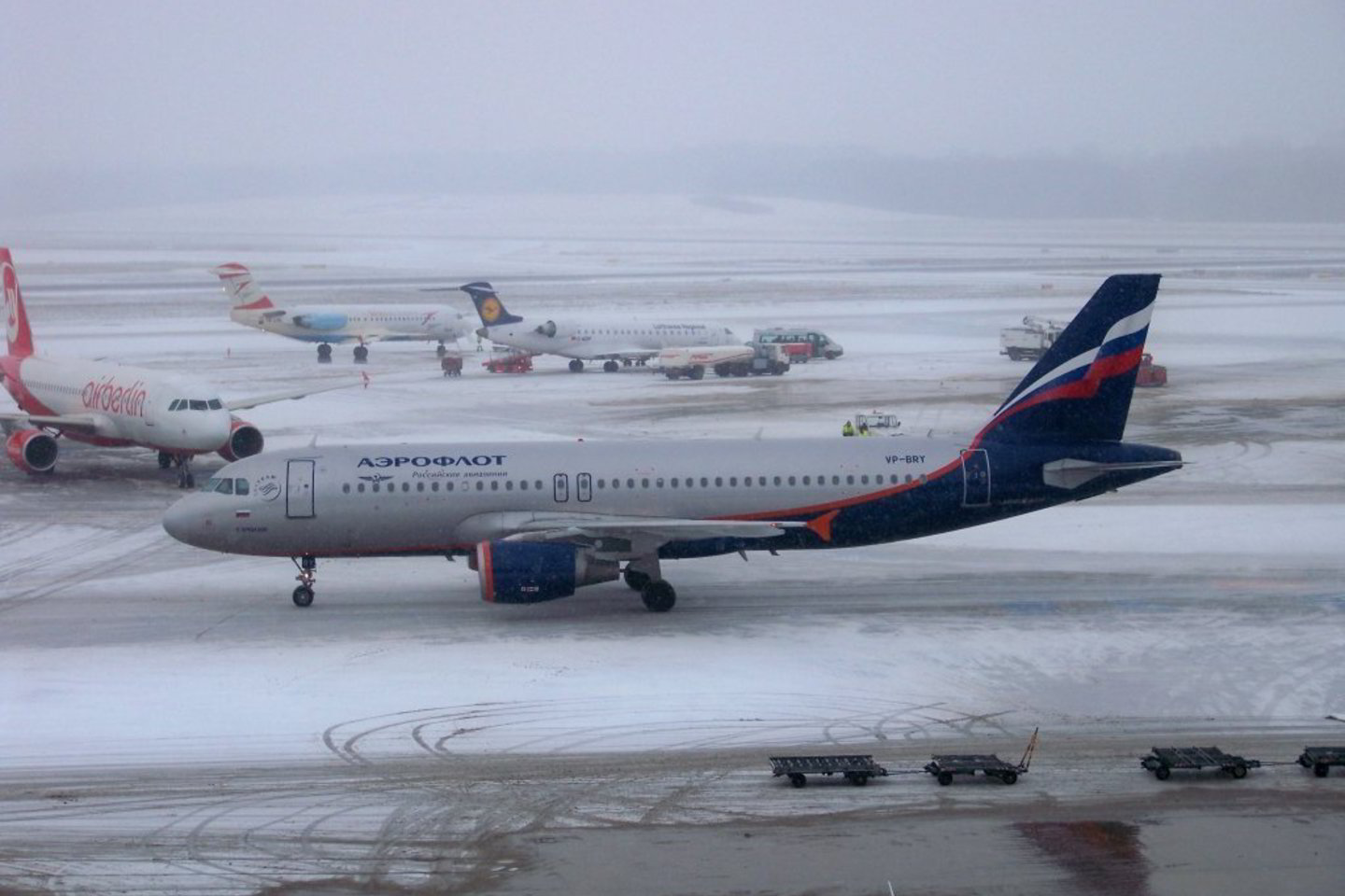 Krasnodaro oro uoste avariniu būdu nusileido laineris A320.
