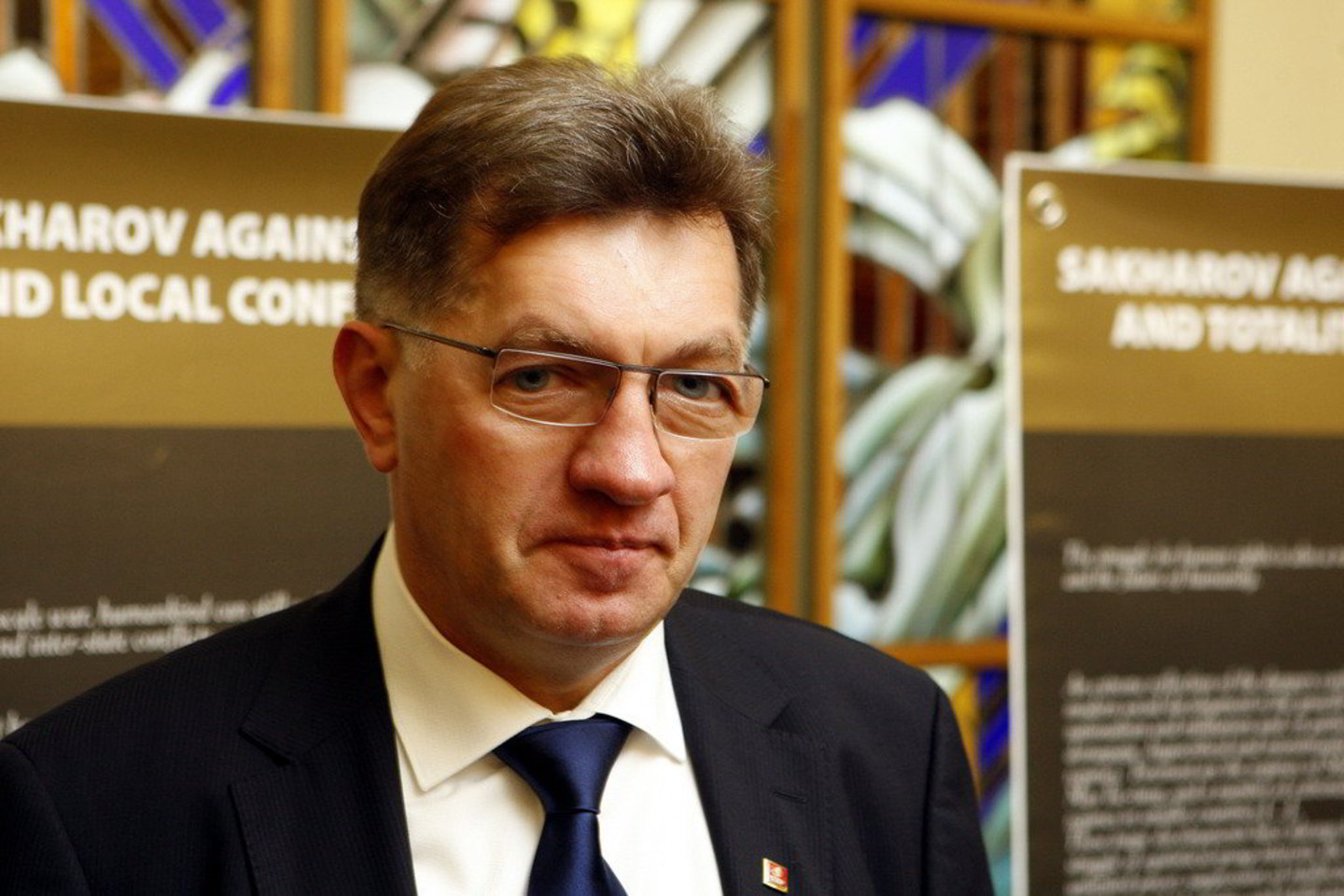 Pasak A.Butkevičiaus, žmonės priversti ieškoti bankomato, jei jo šalia nėra, kyla papildomų rūpesčių.