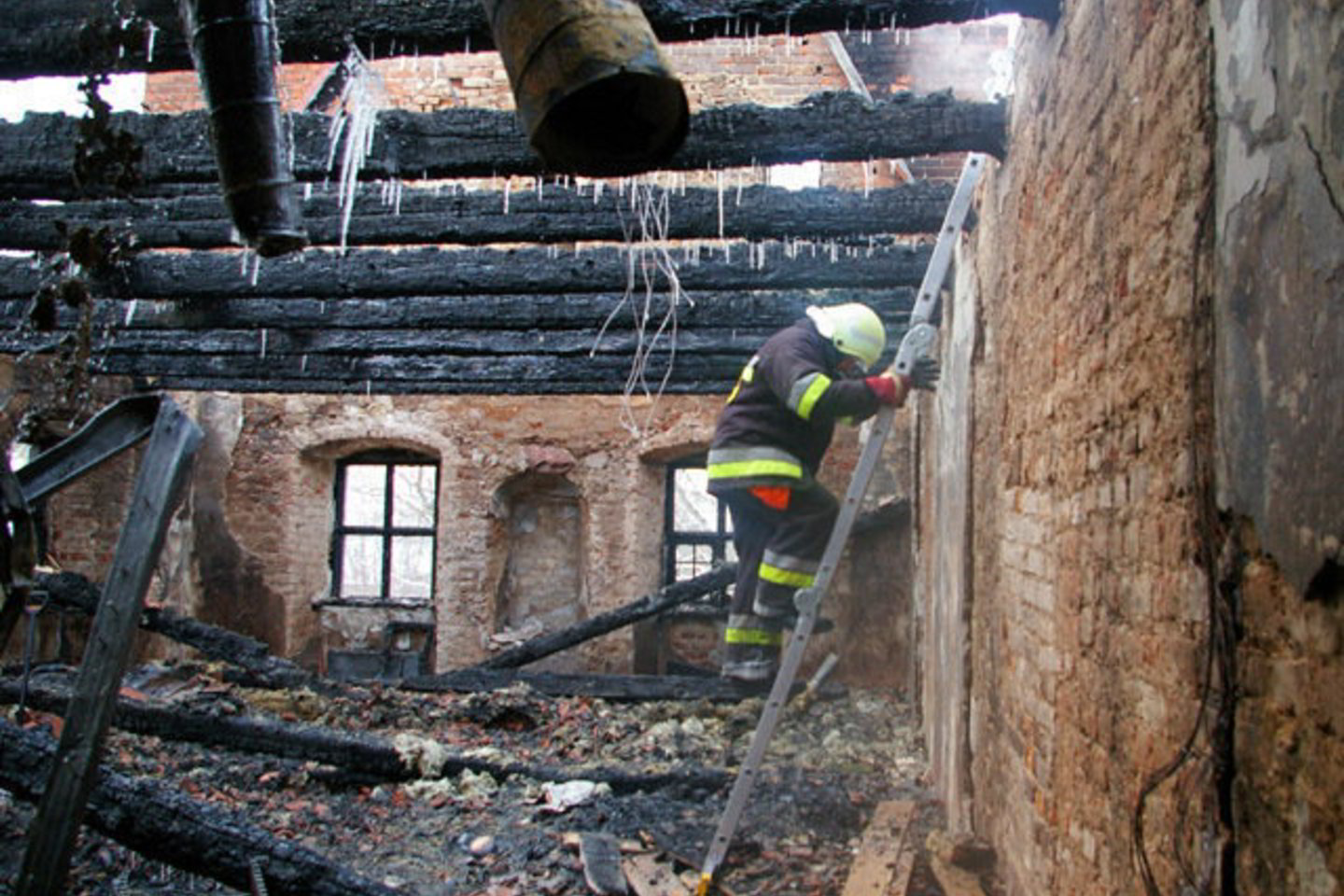 Vienuolyno pastatui padaryti nuostoliai preliminariai turėtų paaiškėti artimiausiu metu.