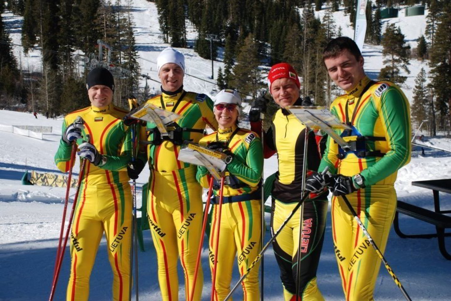 Sportininkai varžėsi vidutinėje trasoje, tačiau šios varžybos į oficialią Pasaulio taurės įskaitą neįtrauktos.