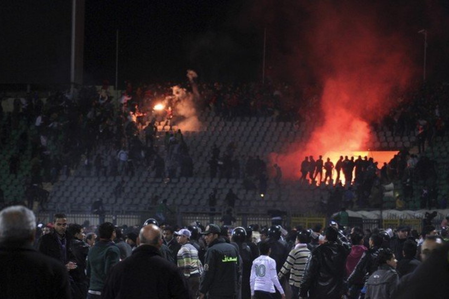 Kruvinasis trečiadienis Egipte priminė didžiąsias futbolo tragedijas.