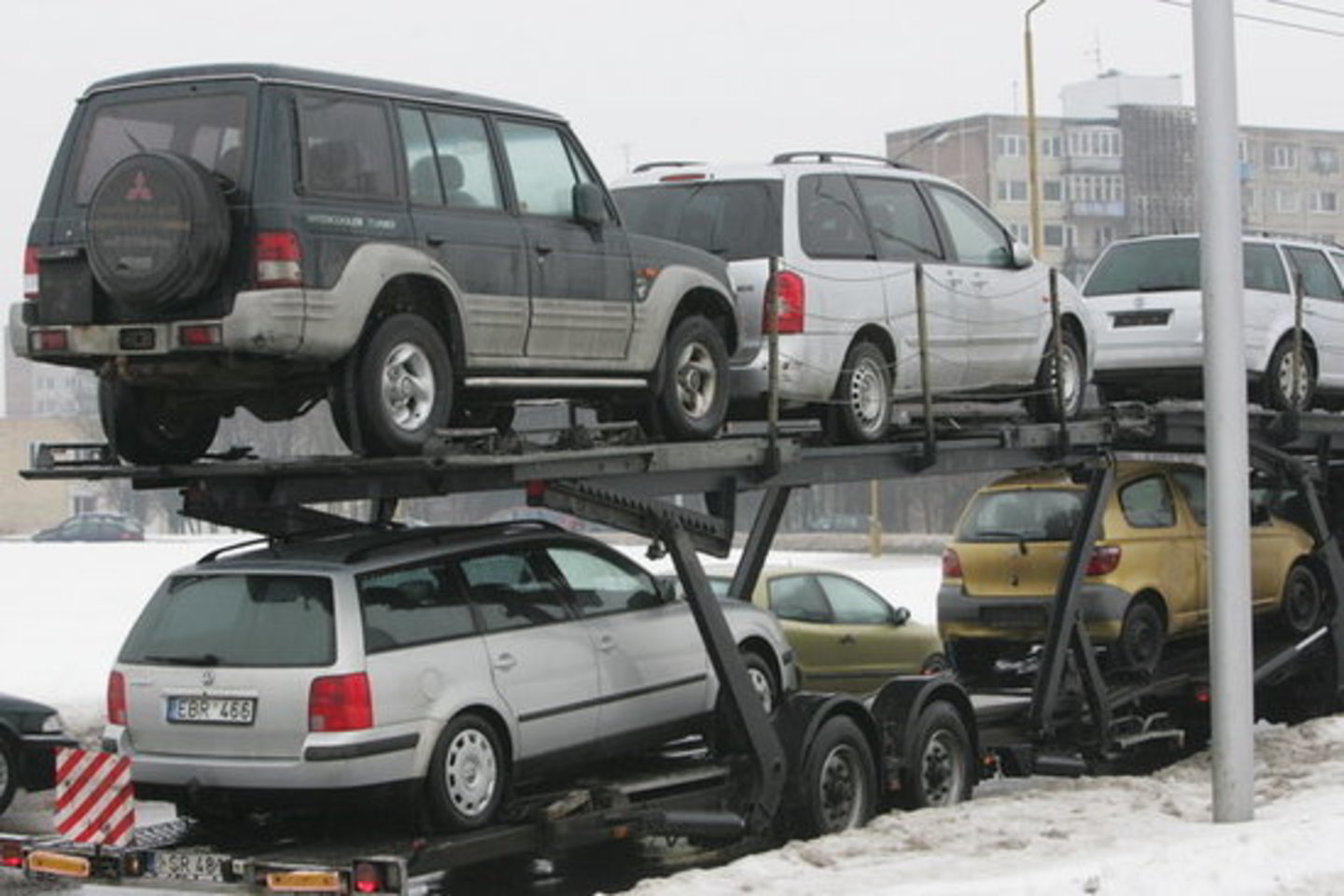 Policija aiškinsis, ar moteris žinojo, kad nusipirko vogtą automobilį