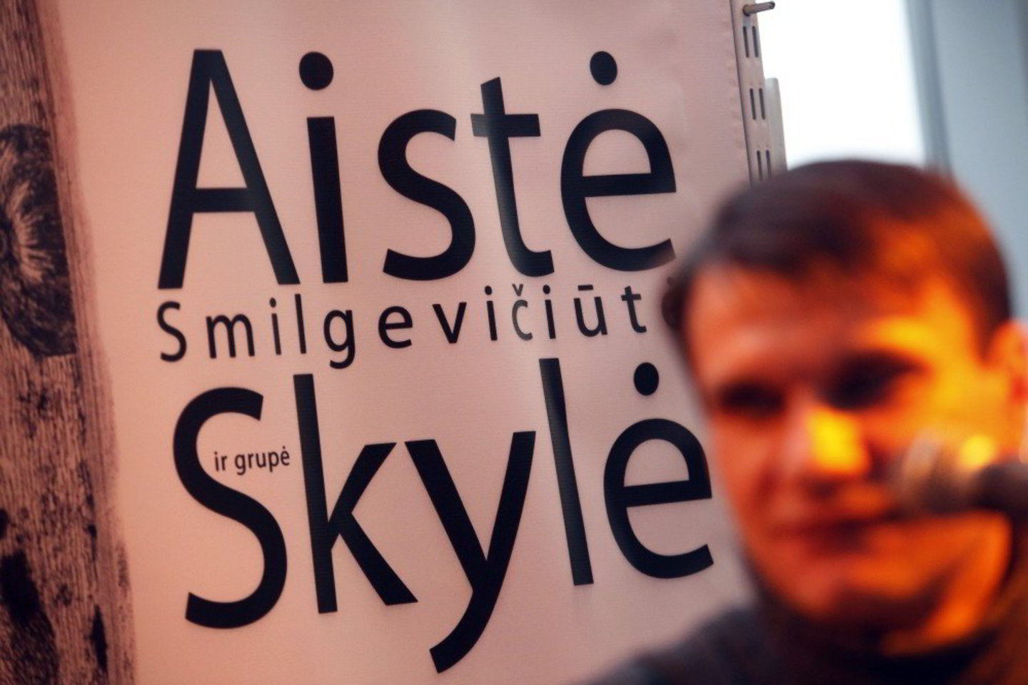 Vilniaus knygų mugėje buvo pristatyta grupės "Skylė" dainų natų ir akordų knyga "Skylėnų dainos".<br>V.Balkūnas