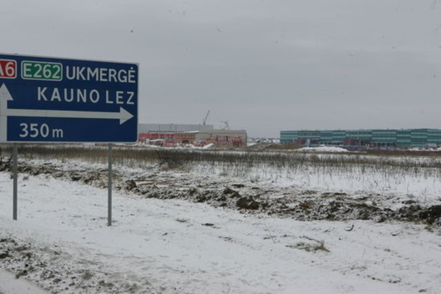Kauno laisvoji ekonominė zona (LEZ) yra 534 ha užimanti pramoninės plėtros teritorija, kur įmonėms yra siūlomos mokesčių lengvatos.
