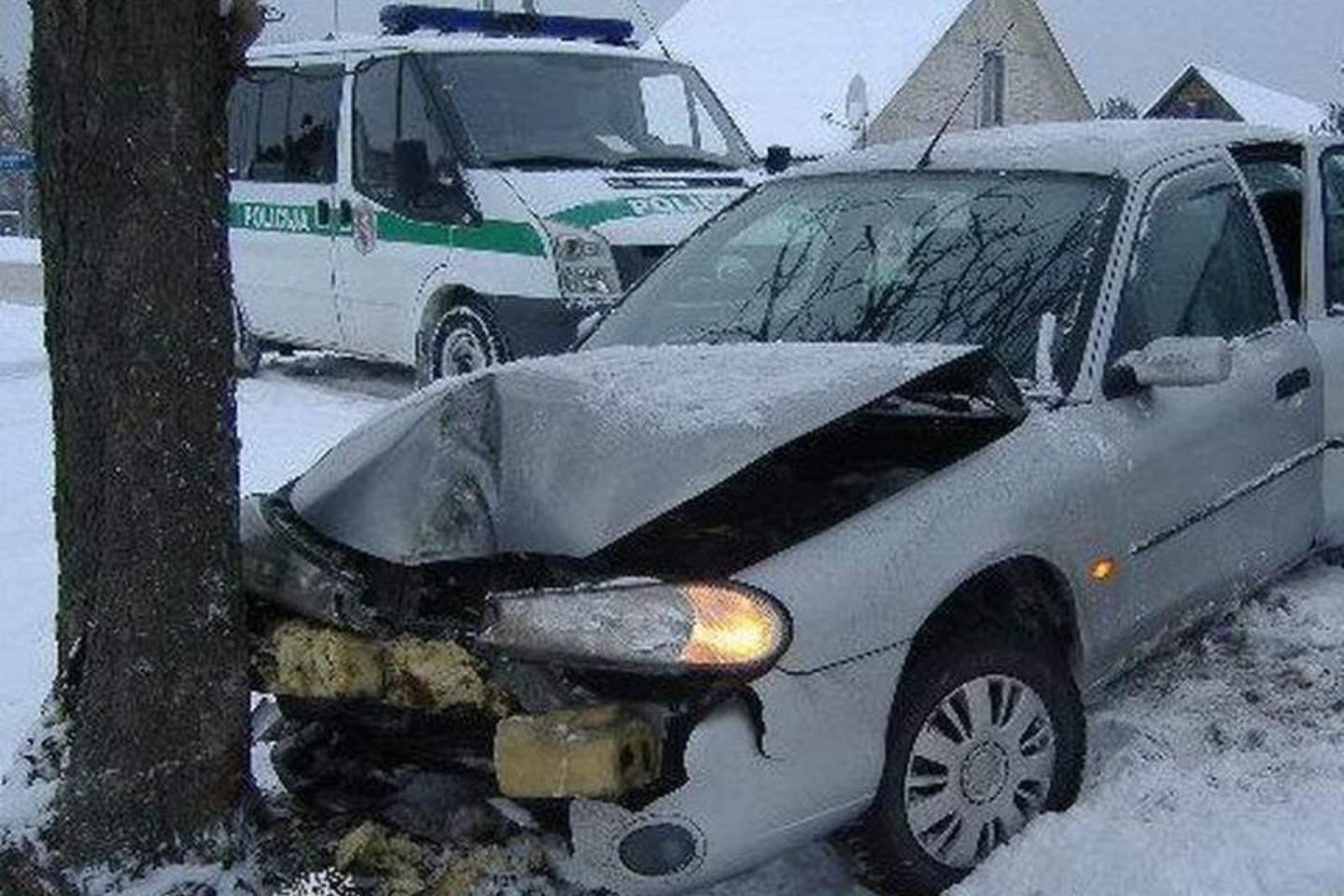 Dažniausia avarijų priežastis - vairuotojų girtumas ir greitis.
