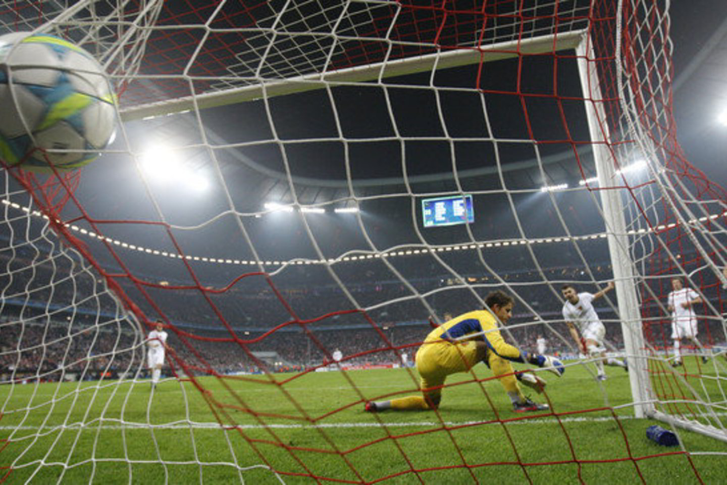 "Bayern" futbolininkai sutraiškė "Basel" komandą.