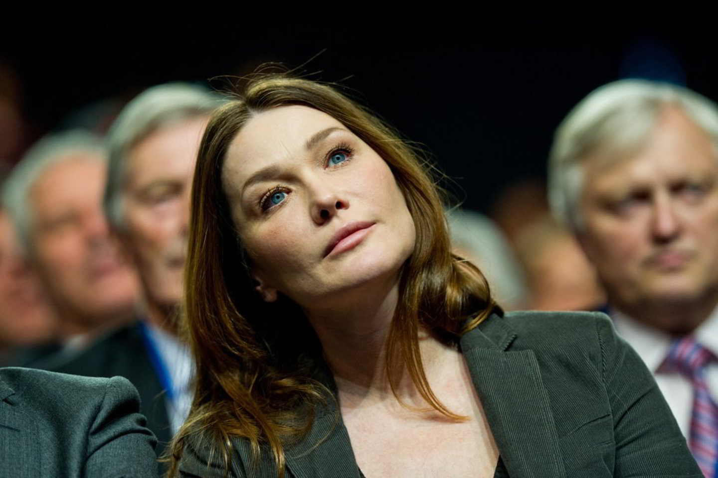 Prancūzijos pirmoji dama Carla Bruni - Sarkozy paragino žiniasklaidą gerbti jos vaikų privačią sferą.