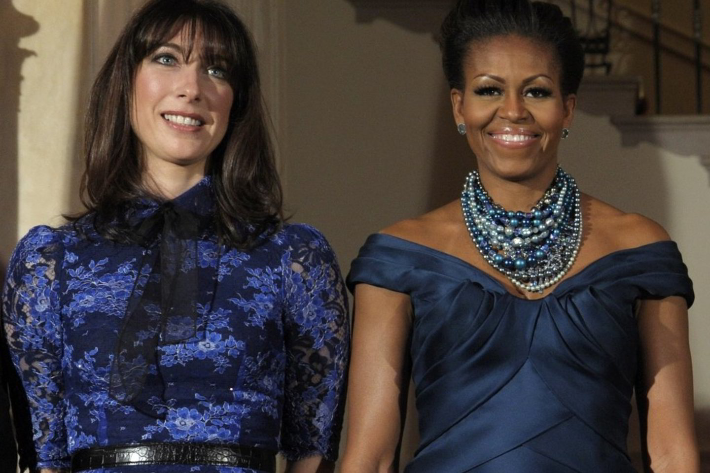 Pokylyje D. Britanijos ministro pirmininko Davido Camerono žmona Samantha Cameron ir JAV pirmoji šalies ponia Michelle Obama vilkėjo mėlynas ilgas sukneles.