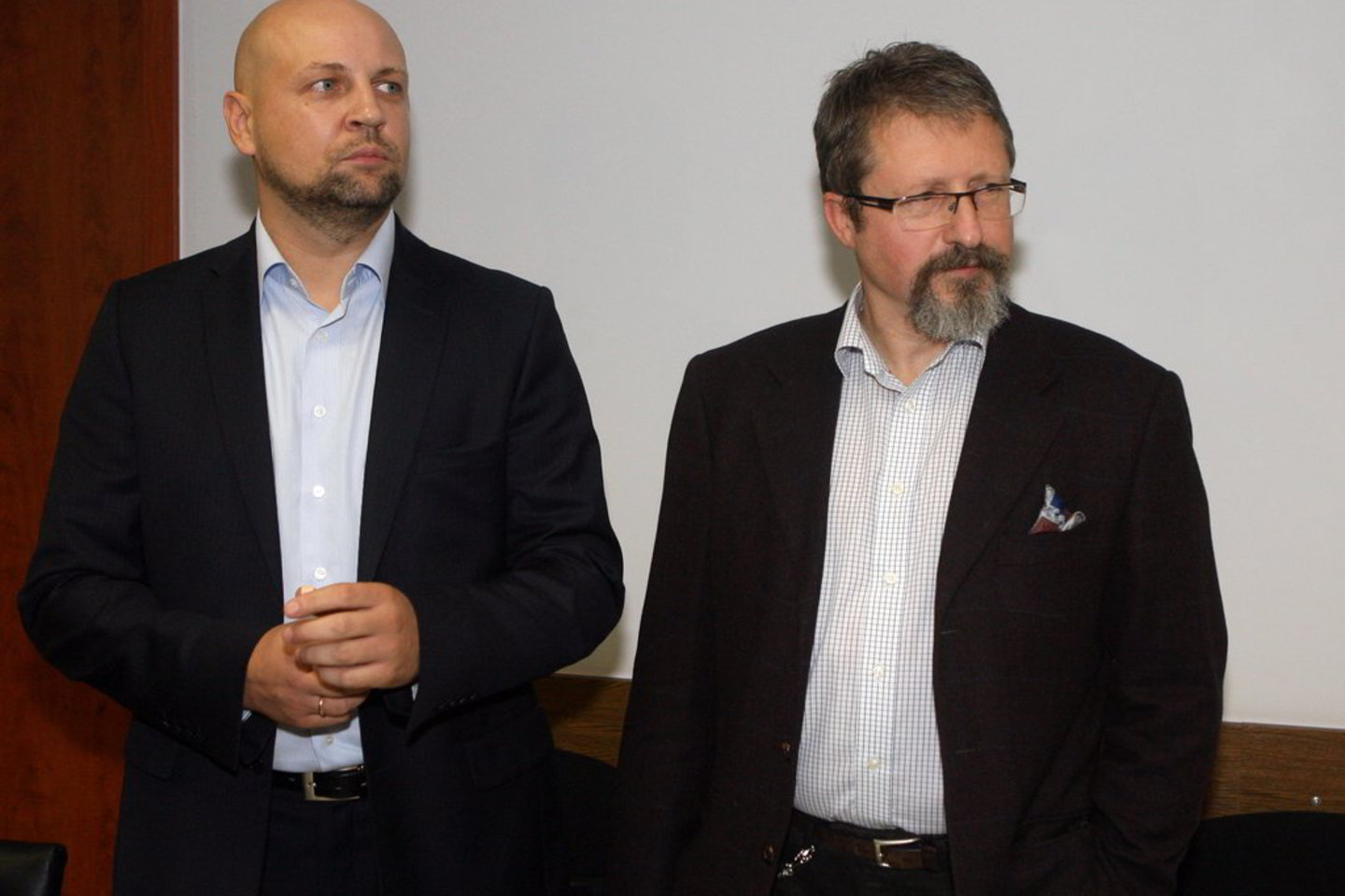 Vilniaus apygardos teismas penktadienį iš dalies patenkino prokuratūros skundą ir pakeitė nuosprendį buvusių Vilniaus miesto savivaldybės tarybos narių Audriaus Butkevičiaus ir Gintarui Kazako byloje.