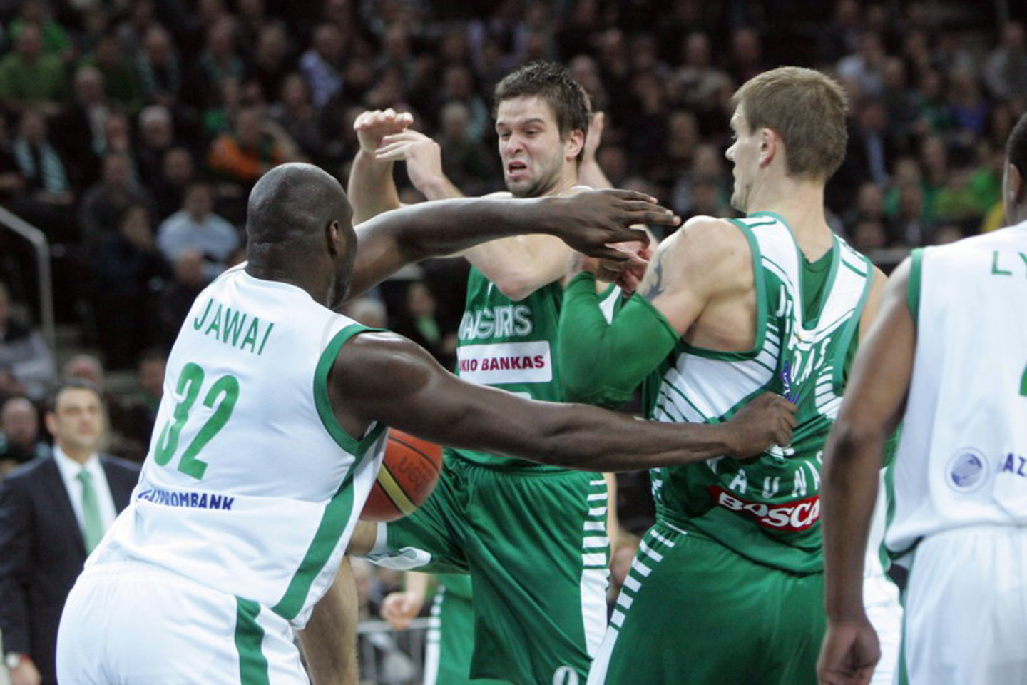 Po atkaklaus mūšio "Žalgiris" nusileido svečiams iš Kazanės