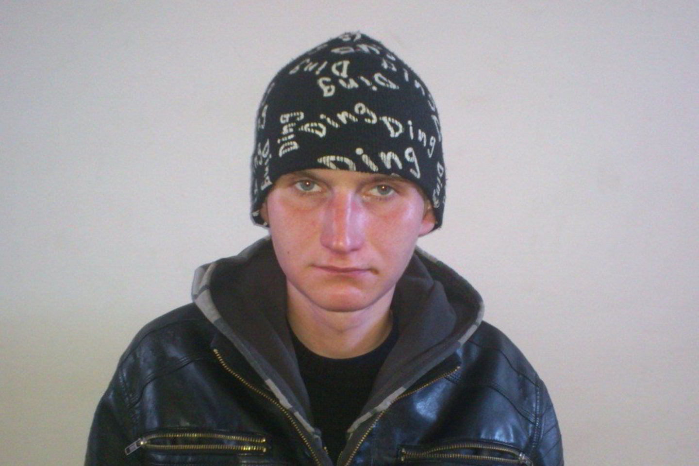 Policija prašo atsiliepti asmenis nukentėjusius nuo šio vagies.
