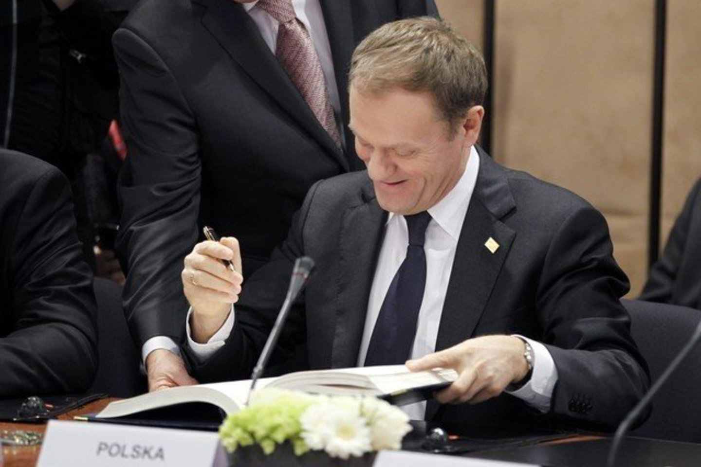 Donaldas Tuskas nurodė pradėti skalūnų dujų gavybą 2014 metais.
