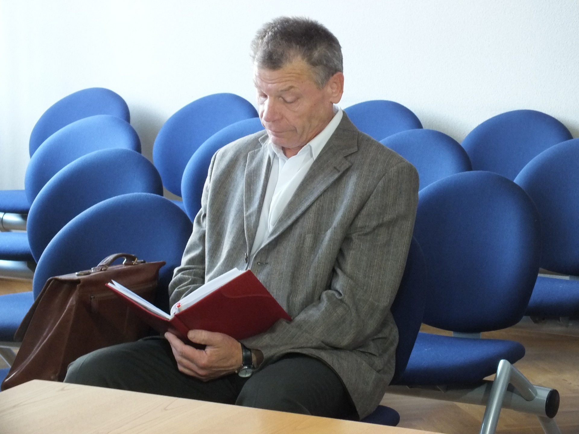 Daktarų žmogiškumą užmigdė pasakiški atlygiai