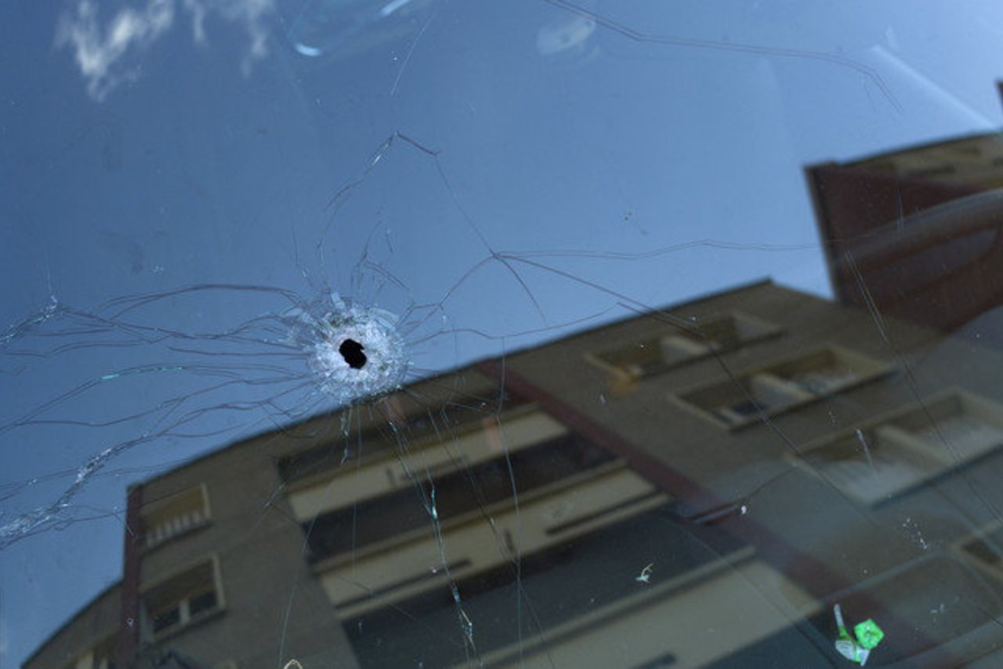 Azerbaidžano policijos duomenimis, žuvusios merginos buvo Baltarusijos pilietės. Vienai iš jų buvo 17, kitai - 22 metai.