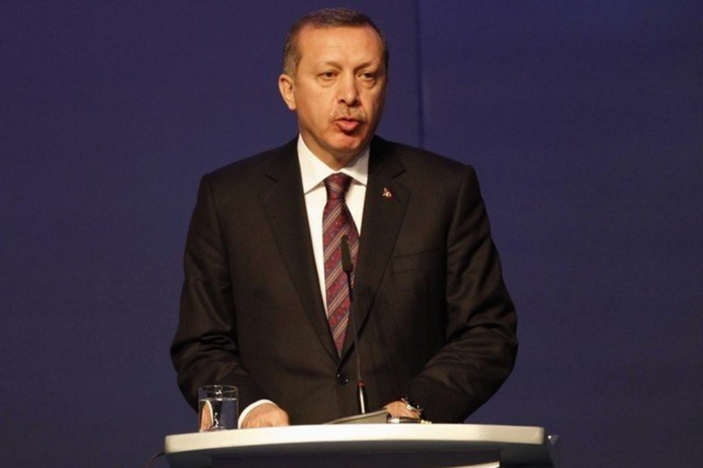 Buvusio Turkijos kariuomenės vado vadovaujamas tinklas „Ergenekon“ planavo sąmokslus prieš ministro pirmininko Tayyipo Erdogano vyriausybę.