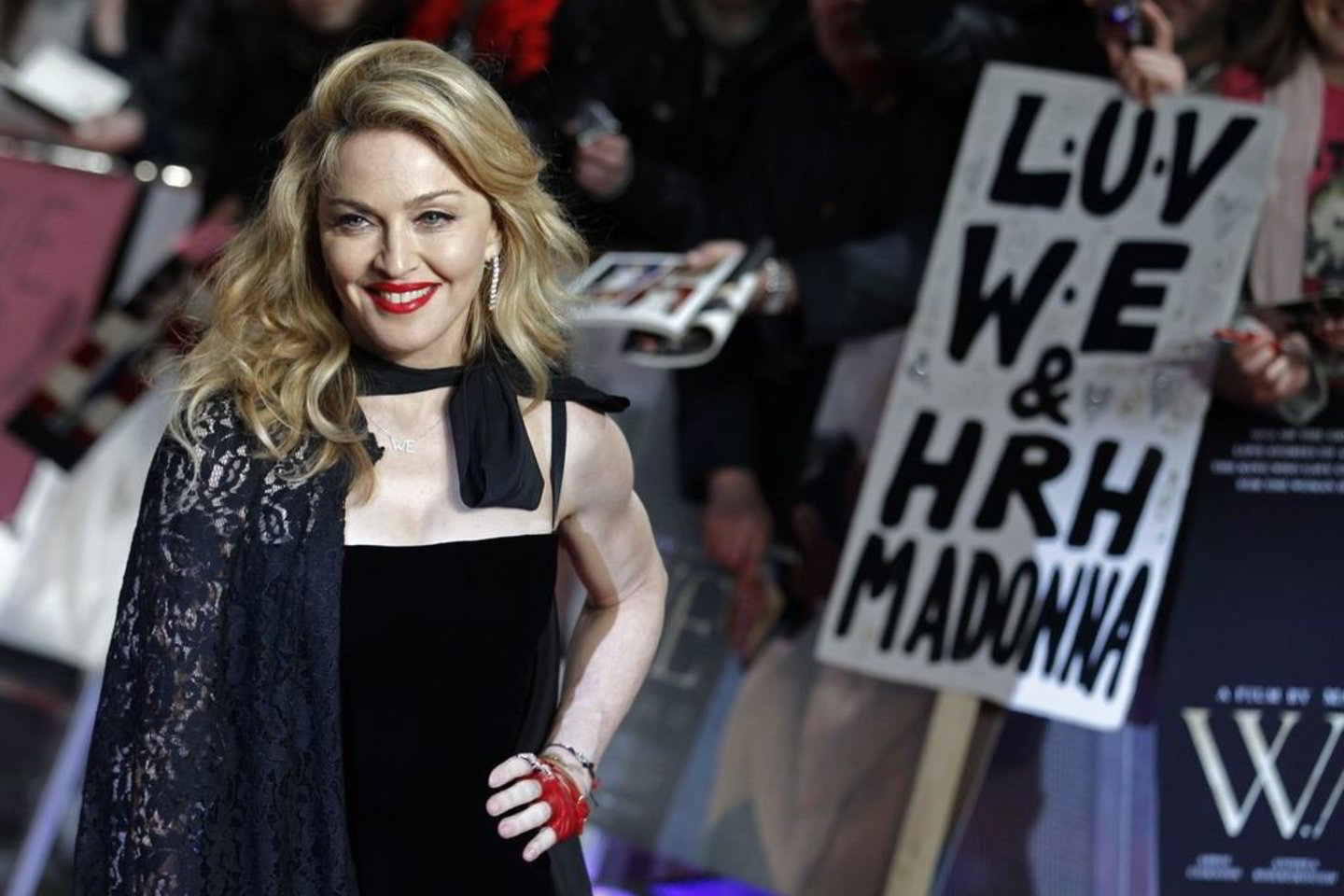 Muzikos specialistų nuomonė - ne itin palanki naują albumą išleidusiai Madonnai.