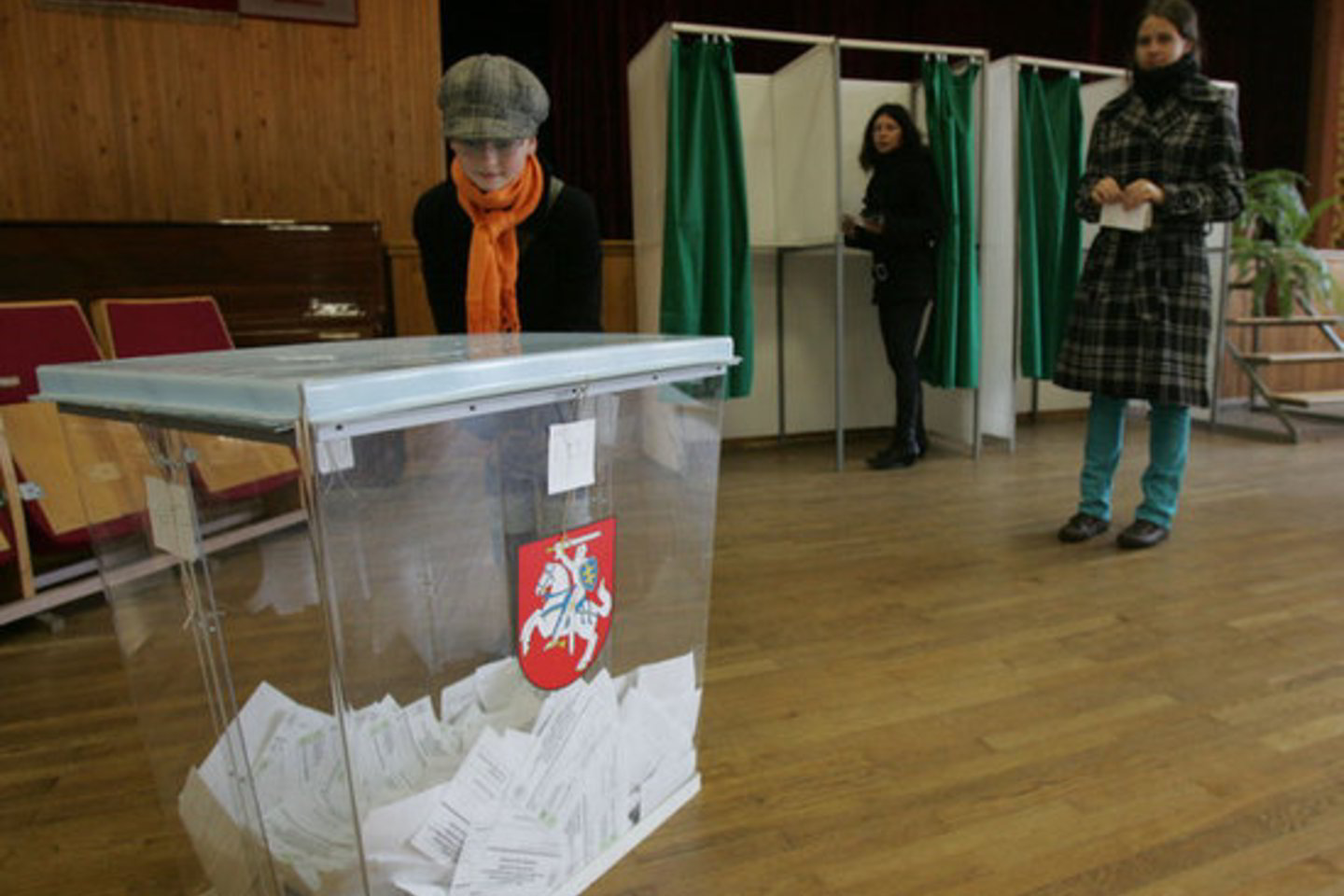 Kartu su rinkimais siūloma organizuoti konsultacinį (patariamąjį) referendumą dėl naujos atominės elektrinės statybos Lietuvoje.