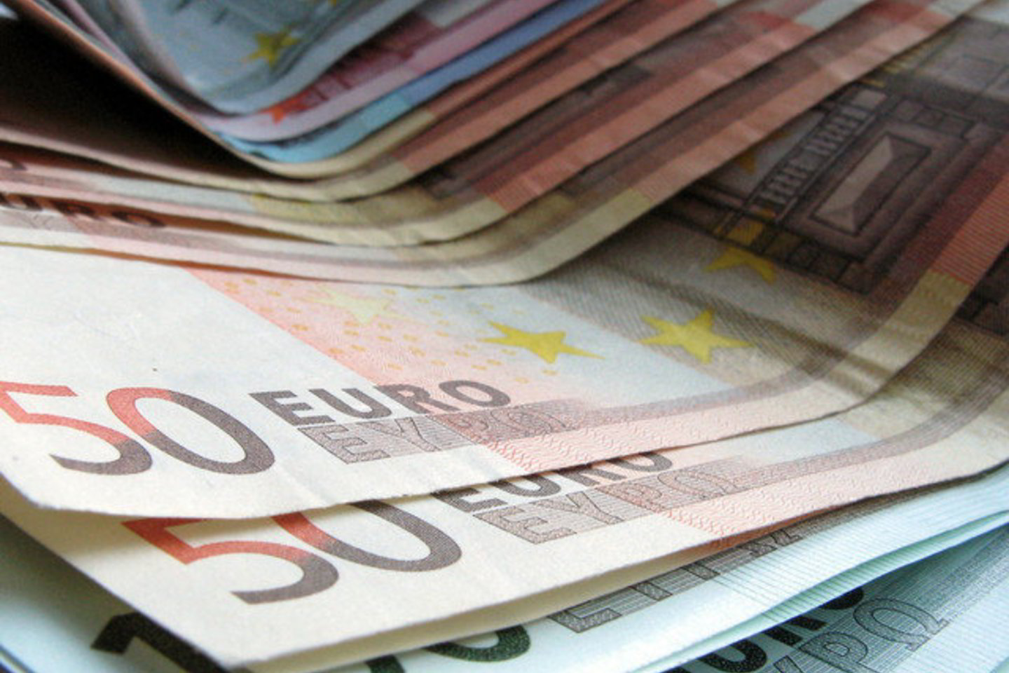 „Deutsche Bank“ aktyvų apimtys 2011 metais išaugo 14 proc., iki 2,16 trln. eurų.